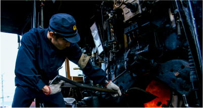 「機関士・機関助士」の思いを知る。SLやまぐち号、その現場から。